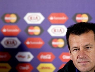 Dunga: "Chile tiene la obligación de vencer a Brasil"