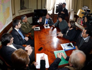 Orrego autoriza que romería del domingo pase por el frente de La Moneda