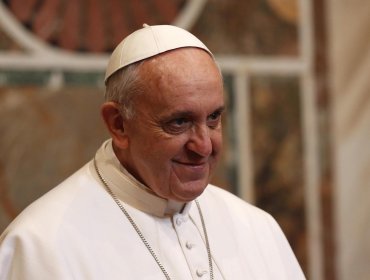 El papa insta a recuperar a los católicos que se fueron "dando un portazo"