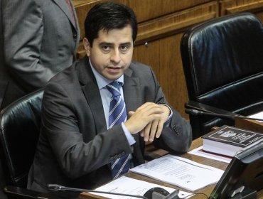 Senador Araya: No están los votos para aprobar a Rajevic como nuevo Contralor