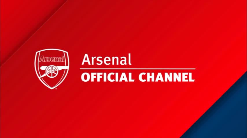 Video: La foto oficial de Arsenal donde Alexis hace de las suyas