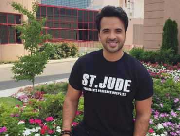 Luis Fonsi celebra aniversario de matrimonio con romántico mensaje