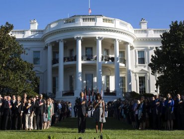 Obama recuerda con minuto de silencio aniversario de atentados del 11S