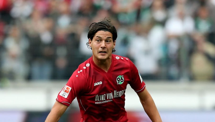 Miiko Albornoz fue titular en nueva derrota del Hannover 96