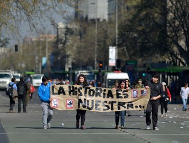 Conmemoración del 11 de Septiembre: Con incidentes aislados finalizó romería al memorial de DD.HH