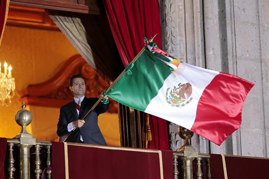 Peña Nieto encabeza celebración del aniversario de la Independencia de México