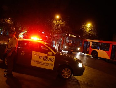 Desconocidos intentan robar cajero automático desde supermercado en Puente Alto