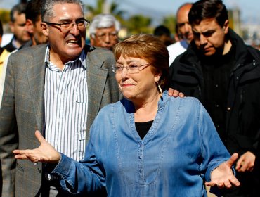 Bachelet tuvo una corta e intensa visita a la localidad costera de Tongoy