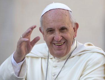 El papa: "Perdonadme si soy un poco feminista"