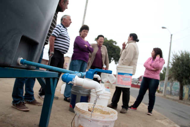 Ministerio de Salud entrega recomendaciones para zonas sin suministro de agua