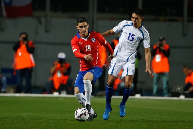 Holanda: Felipe Gutiérrez jugó los 90' y fue amonestado en empate del FC Twente