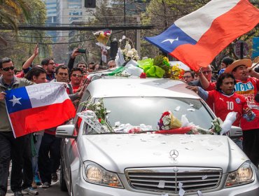 Masiva convocatoria para darle el último adiós a Eduardo Bonvallet