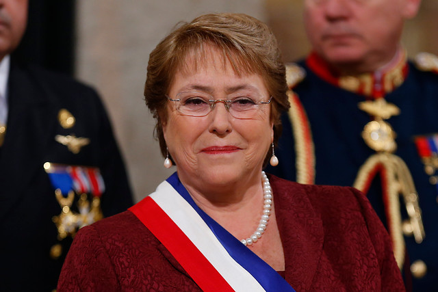 Encuesta Cadem: Presidenta Bachelet obtiene aprobación de 22%