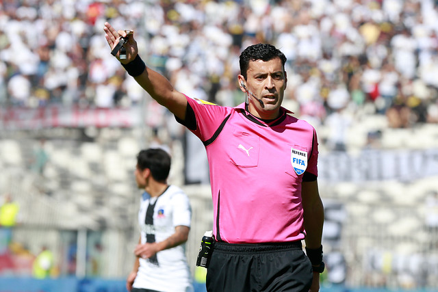 Chileno Roberto Tobar dirigirá duelo por los octavos de final de la Sudamericana