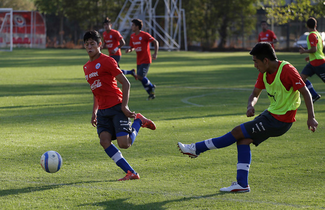 La Roja Sub 17 derrotó al Queen Park Rangers juvenil en gira por Inglaterra