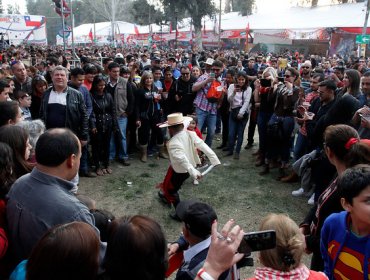 Alcaldesa de Santiago hizo positivo balance de las fondas en el Parque O'Higgins