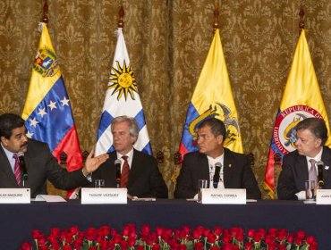 Maduro y Santos acuerdan retorno de sus embajadores e indagar tema fronterizo