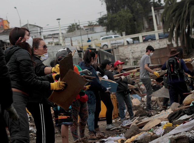 China ofrece ayuda a Chile y cooperación en obras de reconstrucción tras terremoto