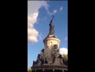 Video: Tras caen desde 15 metros muere joven en festival de música en París