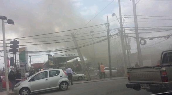 Incendio en servicentro de La Florida moviliza a Bomberos