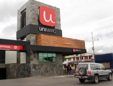 Unimarc investiga despido de trabajador por supuestas "actitudes de loca"