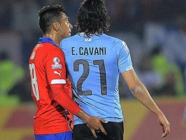 Gonzalo Jara: "No me arrepiento del incidente con Edinson Cavani"