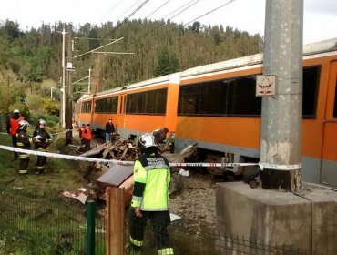 Biotrén destrozó automóvil en Hualqui: 2 muertos y un herido de extrema gravedad