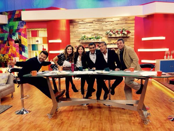 Esto hacen los panelistas del matinal de Chilevisión en comerciales