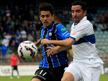 Universidad Católica venció a Huachipato en Talcahuano y es único escolta de Colo Colo