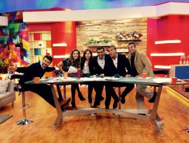 Esto hacen los panelistas del matinal de Chilevisión en comerciales