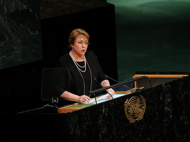 Presidenta Bachelet tuvo breve encuentro con Evo Morales en la ONU