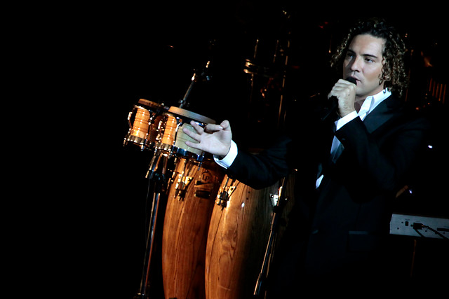 David Bisbal asegura estar "indignado" por "injusta" implicación en trama de prostitución