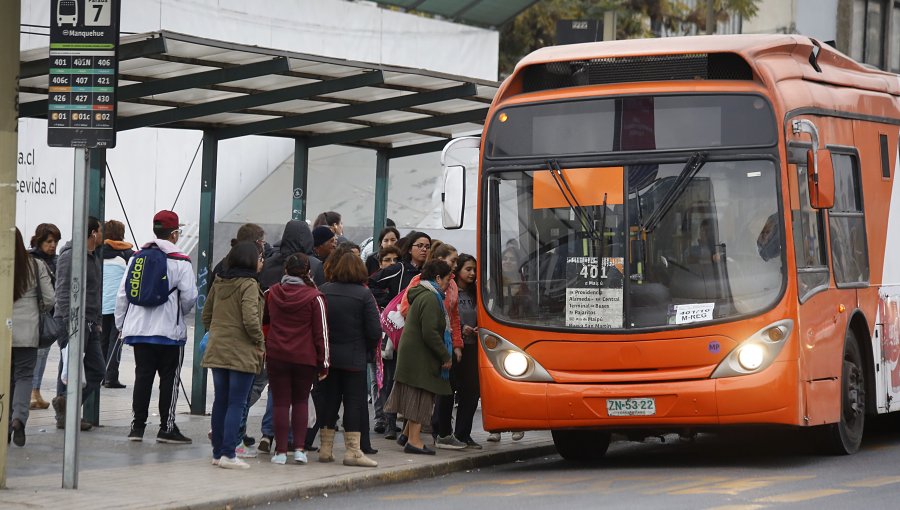 Paro en Transantiago: Empresa adopta medidas de contingencia ante paralización este lunes