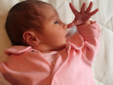 Faloon y Jean Paul publican la primera imagen de su hija