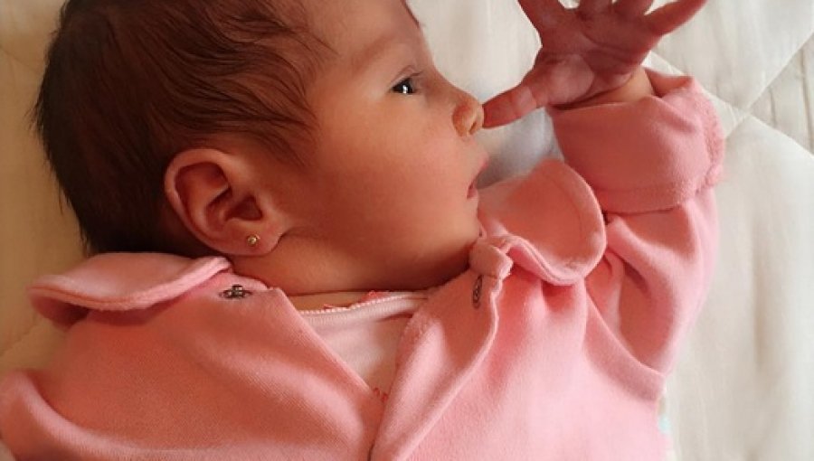 Faloon y Jean Paul publican la primera imagen de su hija