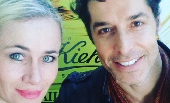 Amaya Forch “testeó” el trasero de Pérez-Bannen: No tiene doble de cuerpo