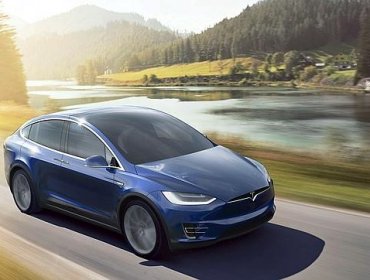 Tesla lanza el Modelo X que muestra que "cualquier coche" puede ser eléctrico