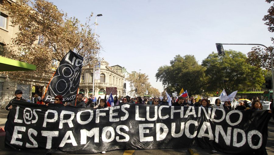 Corte rechaza recurso de protección de profesores ante descuentos de sus sueldos