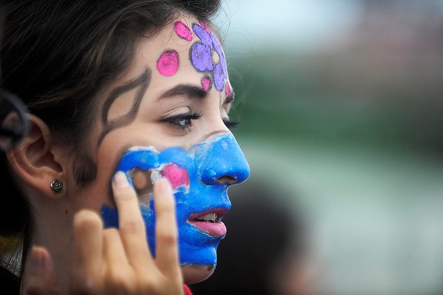 Cuerpos pintados se toman Mil Tambores: Galería de fotos sin censura