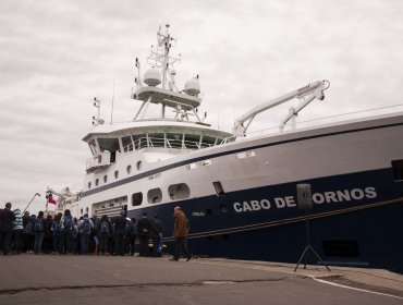 Canciller y embajador de EE.UU visitaron buque oceanográfico "Cabo de Hornos"