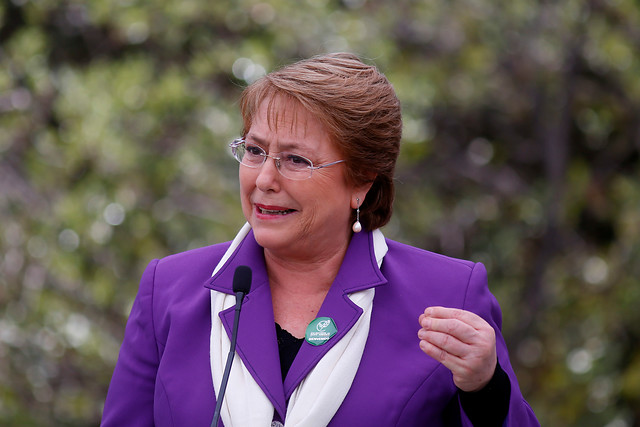 Encuesta Cadem: Desaprobación ciudadana a Michelle Bachelet llega al 62%