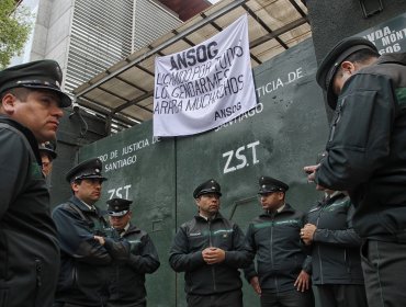 Diputado Hasbún se reunió con gendarmes en paro y estudia pedir sesión especial