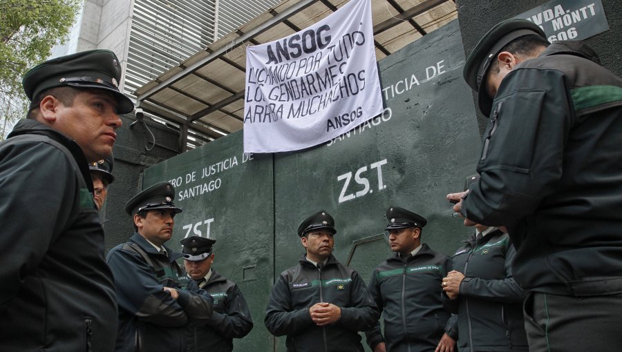 Diputado Hasbún se reunió con gendarmes en paro y estudia pedir sesión especial