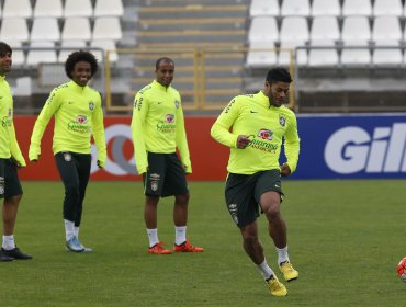 Brasil entrenó con plantel completo y Dunga define formación tentativa