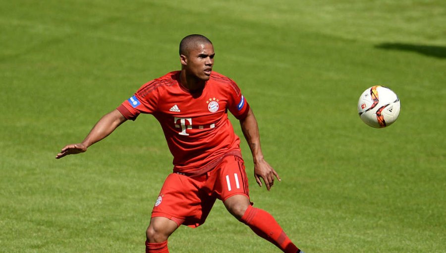 Brasil con plantel completo tras arribo de Douglas Costa