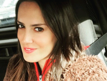 Adriana Barrientos impacta con sensuales fotos en el jacuzzi
