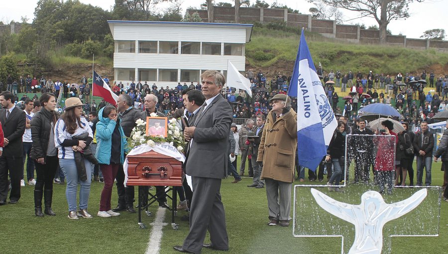 Emotiva despedida a Oscar "Jurel" Herrera en estadio El Morro de Talcahuano