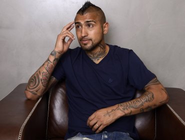 Arturo Vidal sube polémica foto a twitter