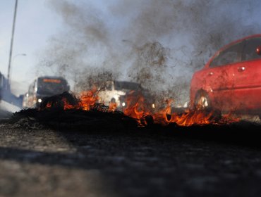 Suspenden el tránsito en sector de San Diego por barricadas