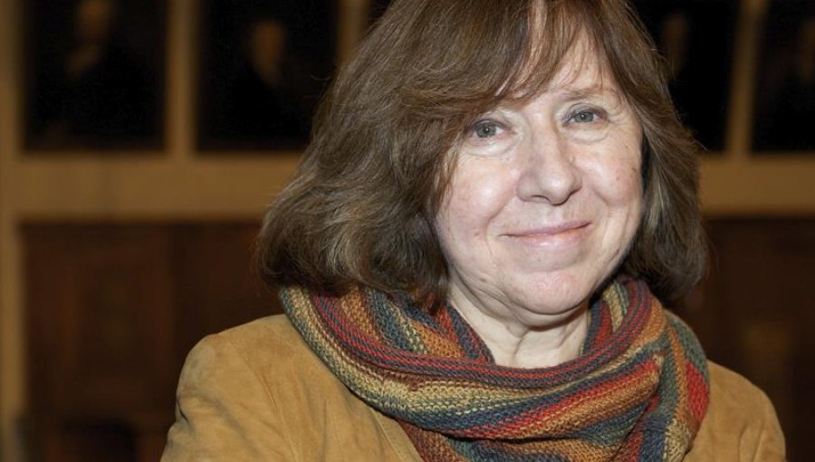 Periodista bielorrusa Swetlana Alexievich obtiene el Nobel de Literatura 2015